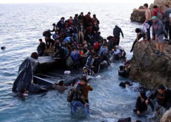 قبرص تؤكد علي مخاطر الهجرة غير الشرعية