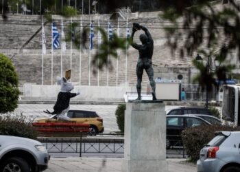 اليونان تنهي حظر التنقل بين البلديات مع فتح المطاعم و المقاهي 3 مايو