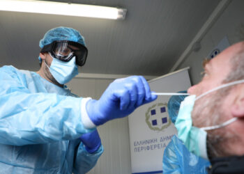 اليونان: 375 حالة إصابة جديدة بكورونا و 12  حالة وفاة