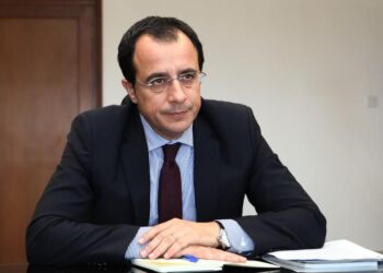 وزير خارجية قبرص يأمل استئناف محادثات إعادة توحيد قبرص