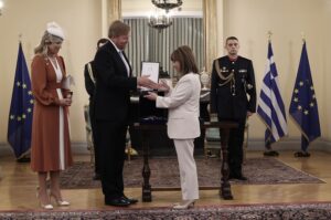 مراسم استقبال تم تأكيد المستوى الممتاز للعلاقات بين اليونان وهولندا