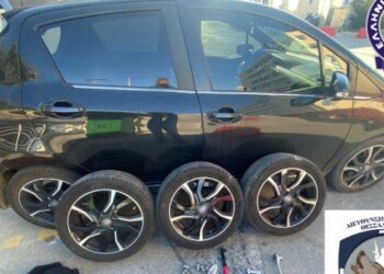 شرطة اليونان تتوصل لعاصبة سرقة إطارات السيارات