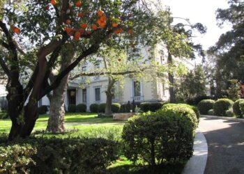 رئيسة اليونان تفتتح حديقة قصر الرئاسة لعامة الشعب يوم الأحد من كل أسبوع