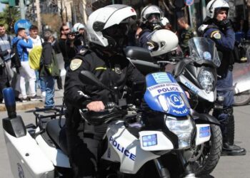 اليونان: مجهولون يلقون  قنابل يدوية على منزل