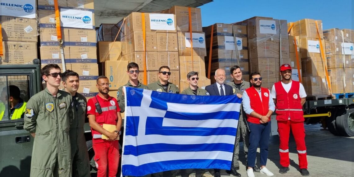 اليونان ترسل طائرة مساعدات إلي قطاع غزه