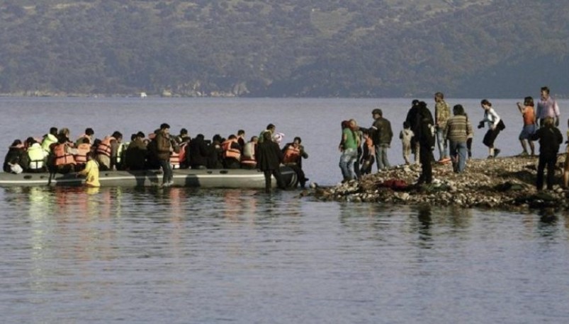 العثور علي 74 مهاجرا غير شرعيا