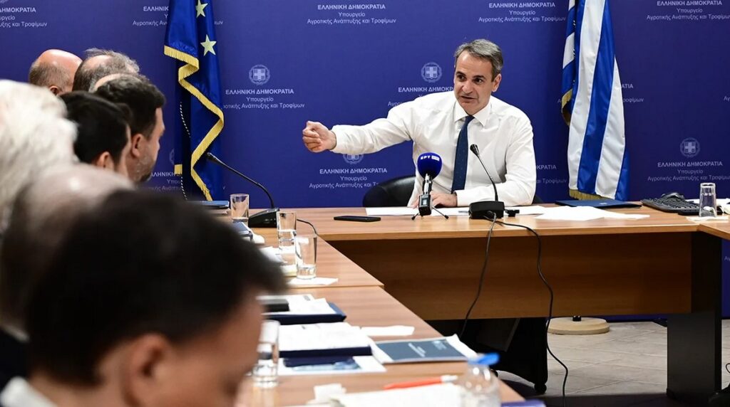 رئيس وزراء اليونان يوجه بخفض الاسعار
