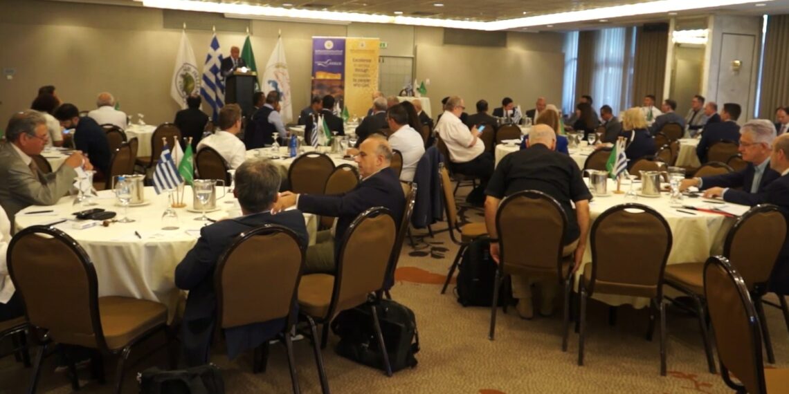 اليونان تستقبل وفد من رجال الأعمال السعوديين