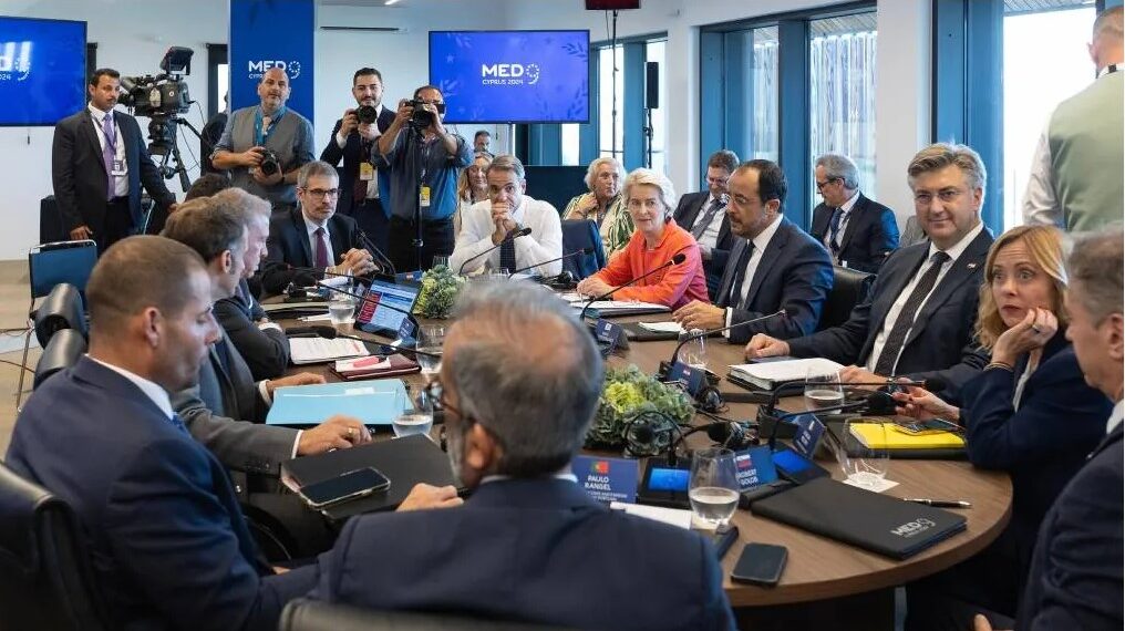 اليونان تدعو لوقف اطلاق النار في الشرق الأوسط