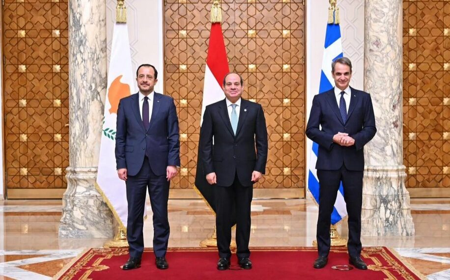 قمه مصرية يونانية قبرصية في القاهرة