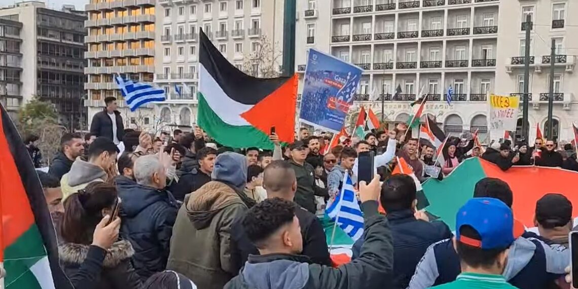 تظاهرات لا للتهجير باليونان