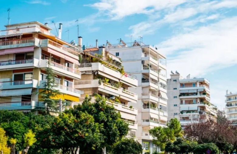 خطة حكومية لإنهاء أزمة السكن في اليونان