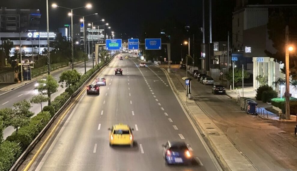 ميتسوتاكيس يعلن حرباً شاملة على حوادث الطرق